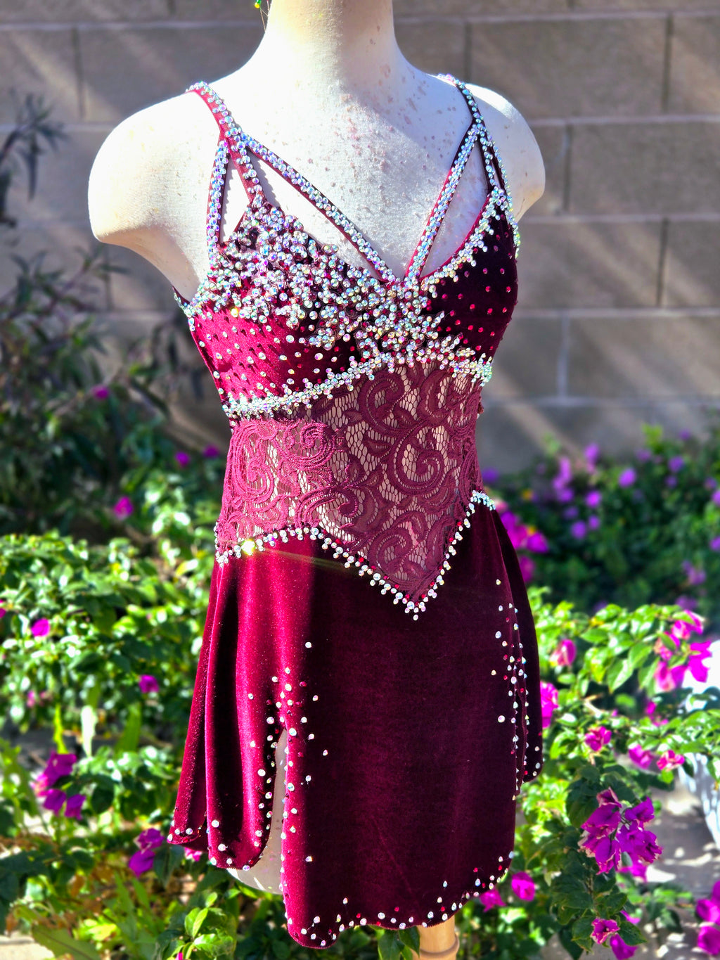 Size Adult Medium Velvet Dress