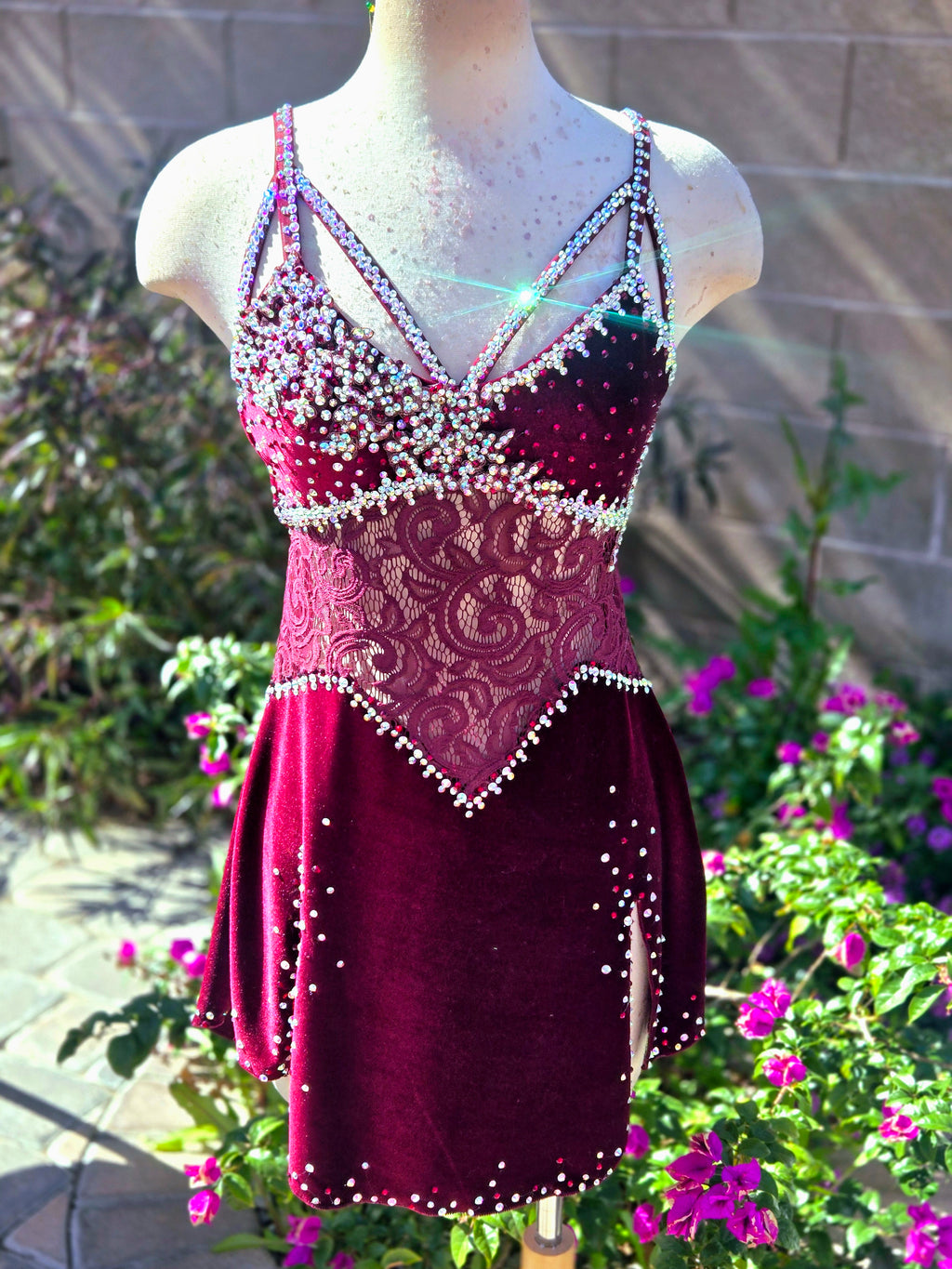 Size Adult Medium Velvet Dress